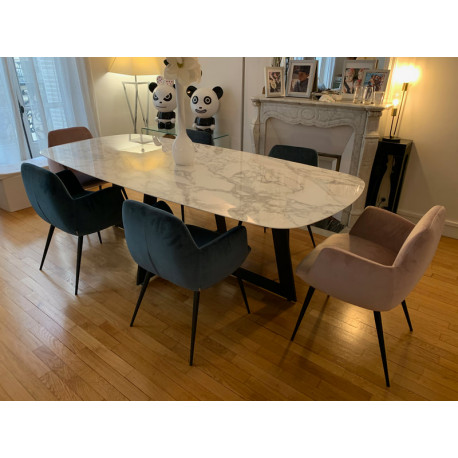 Table en céramique forme tonneau Table en céramique forme tonneau