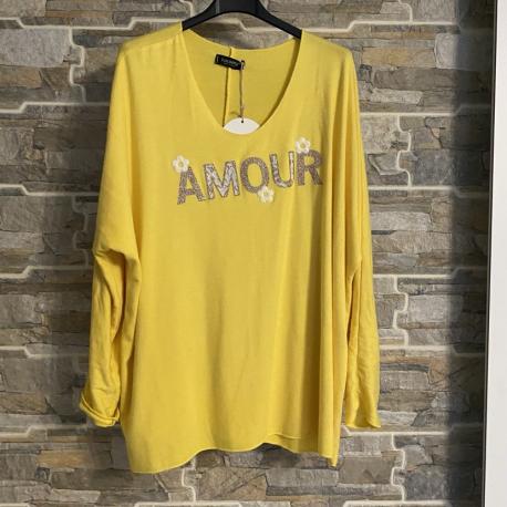 Pull fin avec broderie amour
