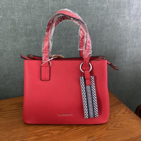 Sac à main avec bandoulière et porte clé