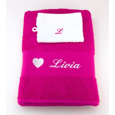 Serviette rouge et gant de toilette assorti