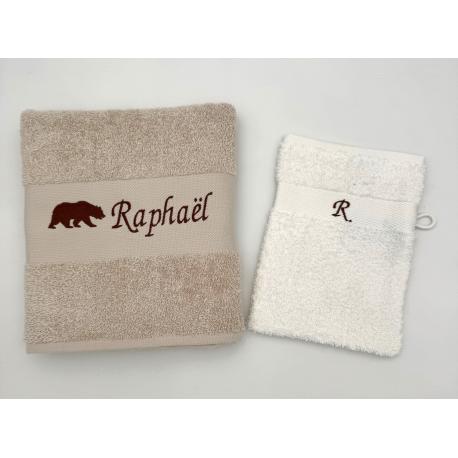 Serviette rouge et gant de toilette assorti