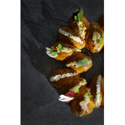 Les navettes garnies - Le plateau de 12 (magret de canard fumé maison, rillette de saumon maison, tome de brebis fumée maison)