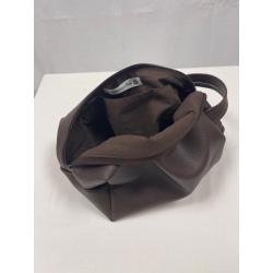 La trousse de voyage qui vous accompagne partout (taille L)