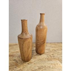 Bouteille en bois, tournée à la toupie