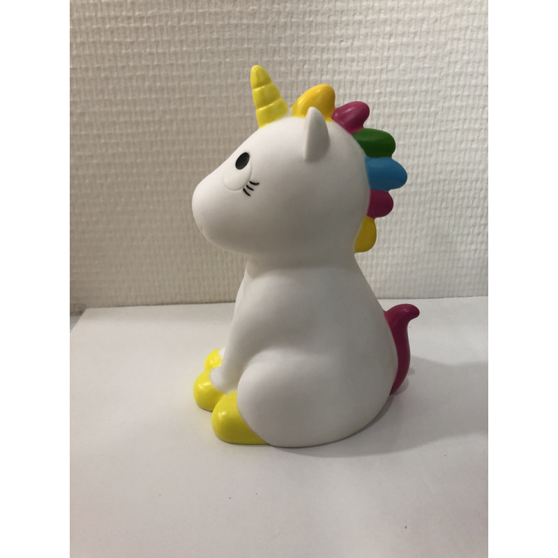 Tirelire Licorne enfant, disponible chez Chic échoppe, à Saint-Omer